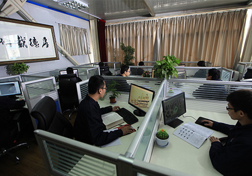 辦公(gong)室工作(zuò)場景-航(hang)天泵閥(fá)